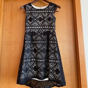 Girls Dress Sz LG (10-12).